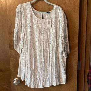 Torrid black and white blouse. Size 5.